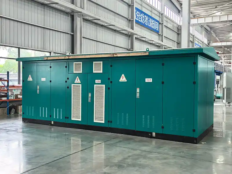 Three phase pad mounted transformer
